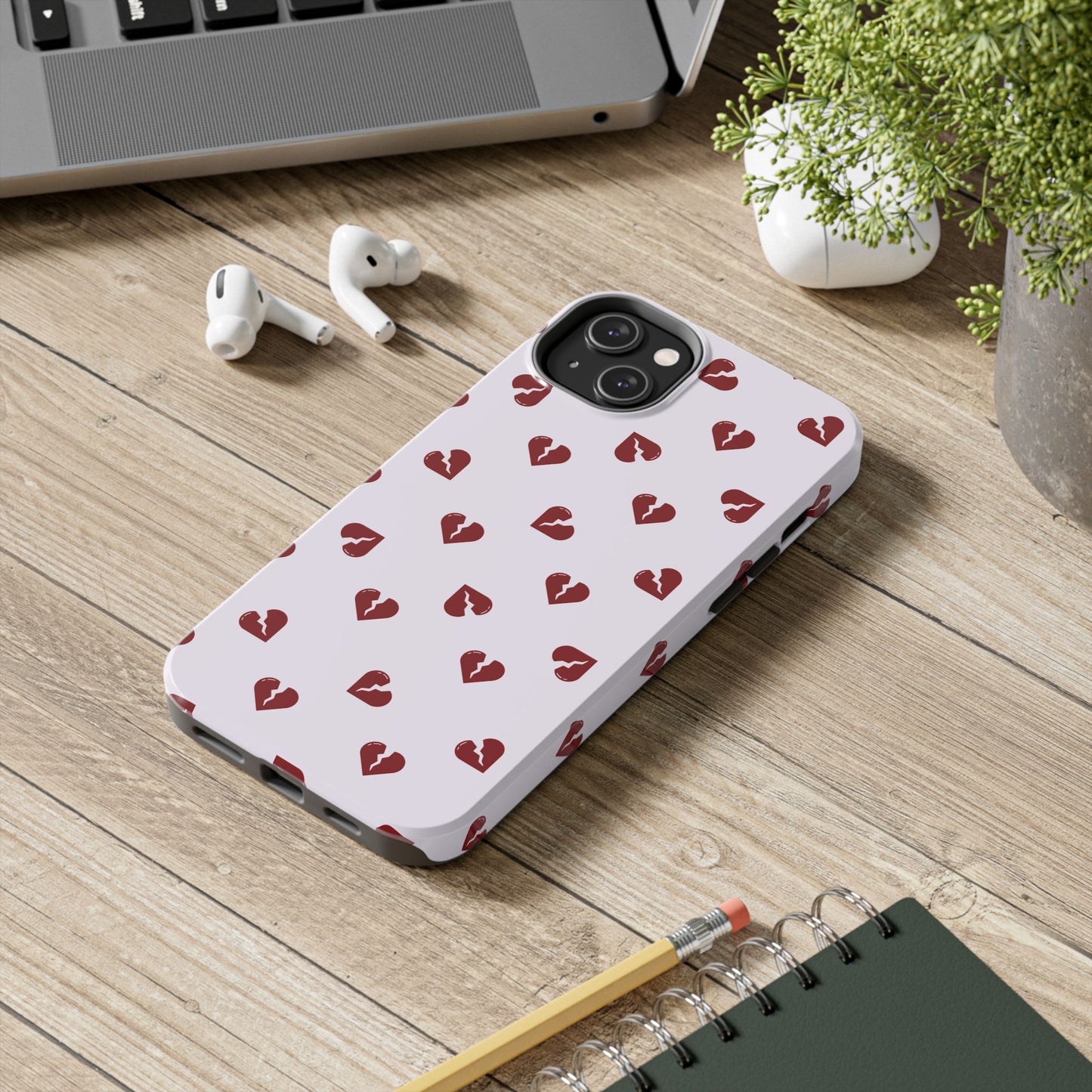 Funda para iPhone con corazones rotos